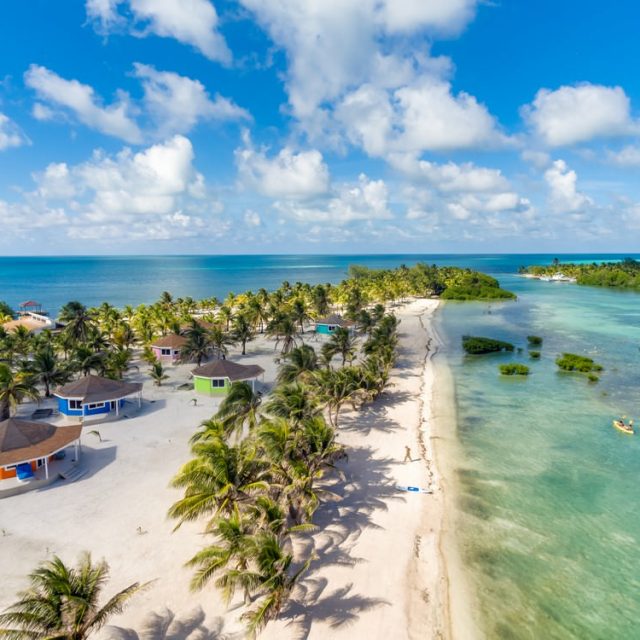 Manta Island Resort - Cabanas by the Caribbean