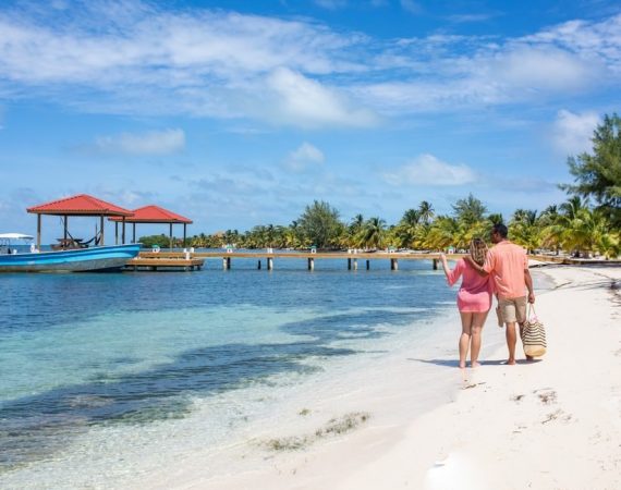 Beaches of Manta - Visit Belize in July