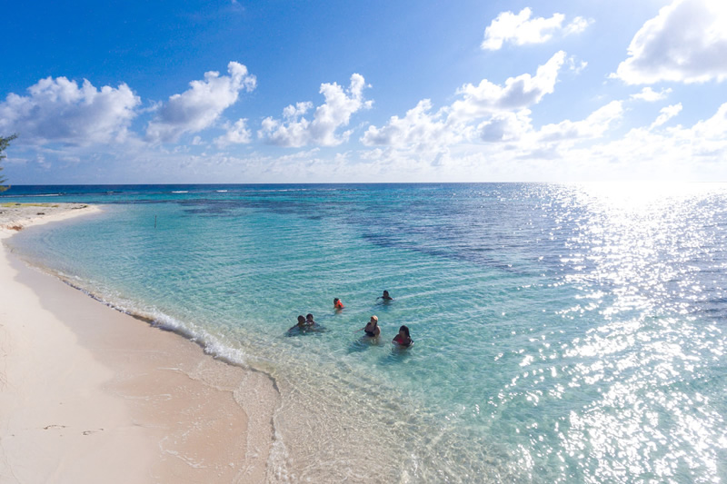 rent a private island in belize