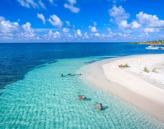 manta perfect caribbean vacation